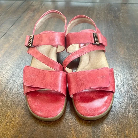 BeautiFeel Red Leather Strappy Hook Loop Wedge Sandals Women 41 (US 10-10.5) - Picture 2 of 8